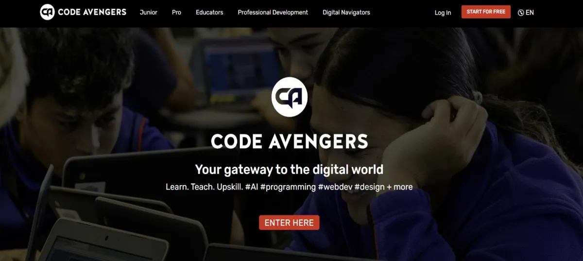 عکس صفحه اول سایت CareerFoundry